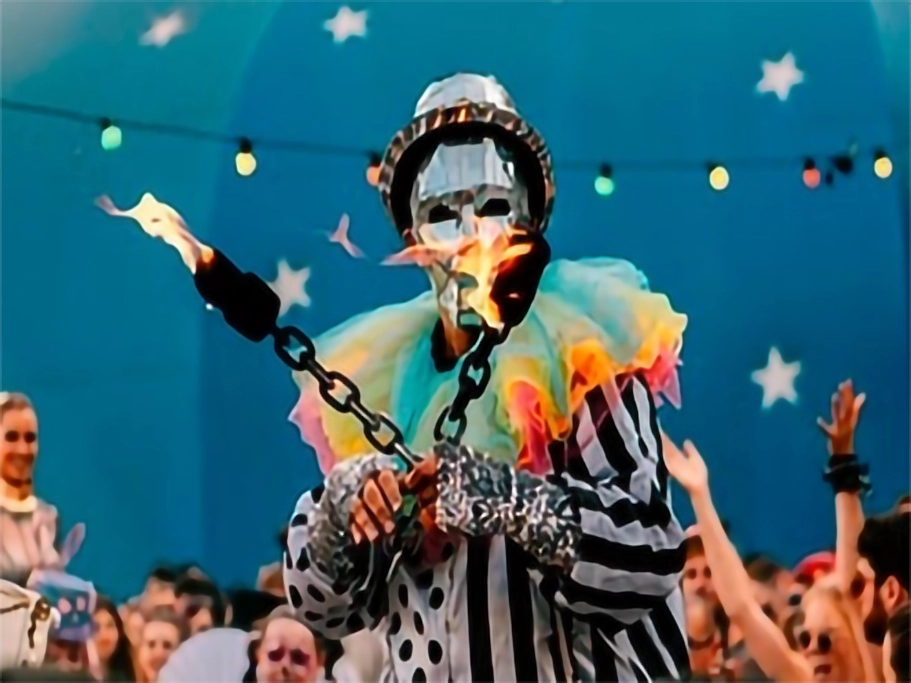 fête foraine attractions spectacle festival Madame Loyal