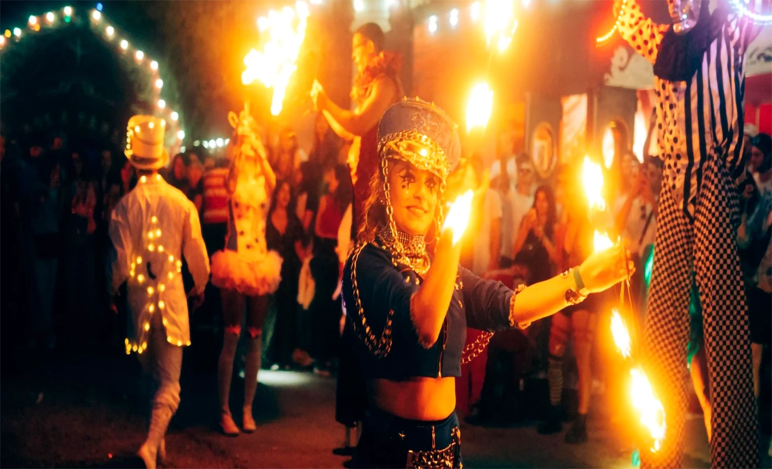 fête foraine Madame Loyal 2025 attractions spectacle performance feu festival Madame Loyal